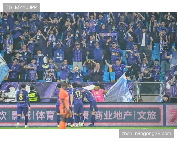 天津津门虎因补时乌龙憾平青岛海牛，赛季首胜再度推迟